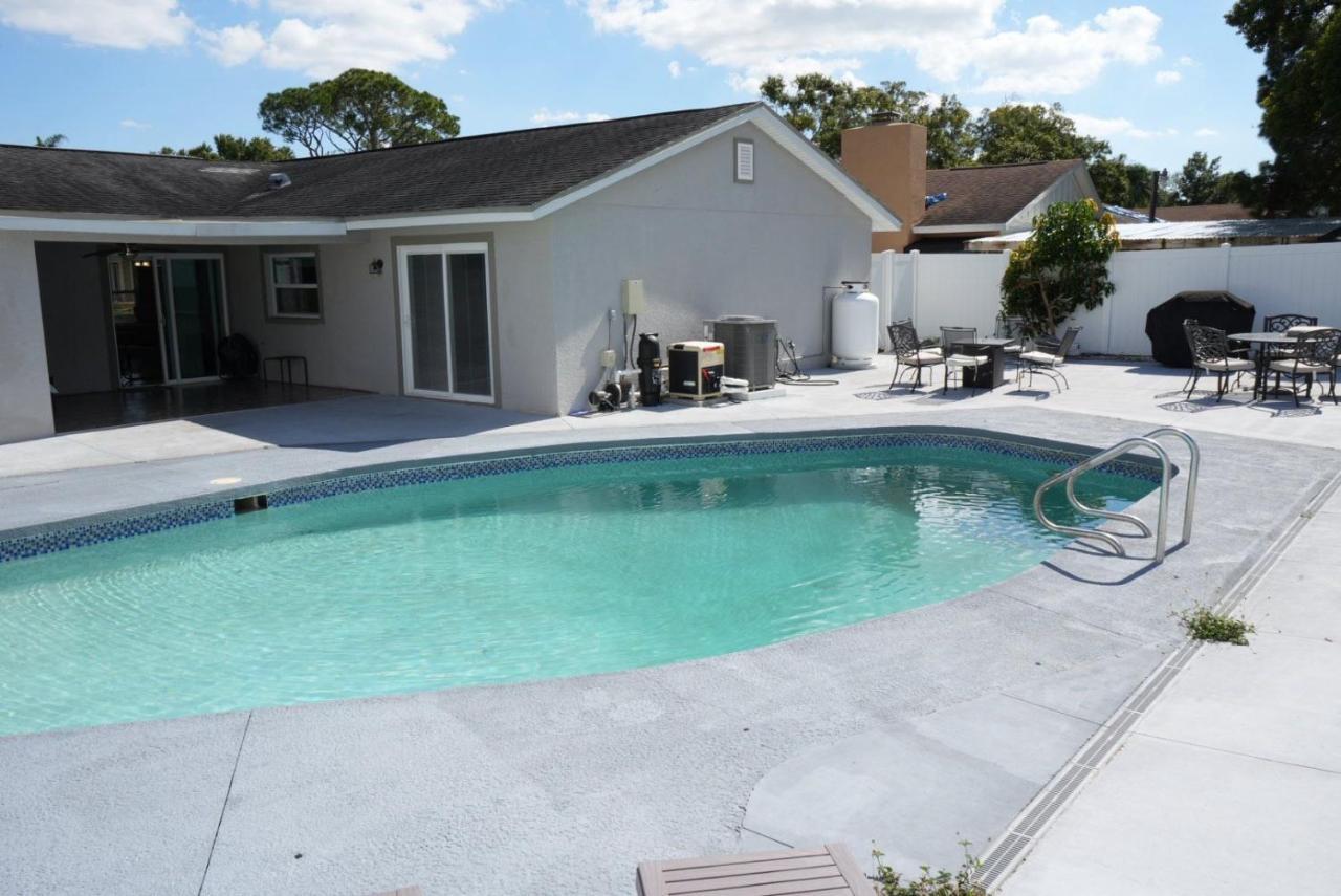 Hosting 1 Tampa Exterior foto